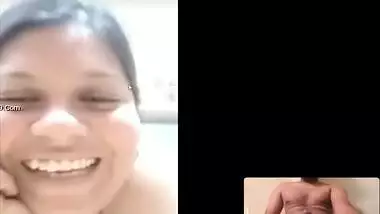 Today Exclusive- Sexy Tamil Bhabhi Showing Nude Body To Lover On Video Call