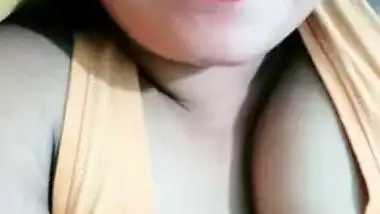 Bangladeshi sex queen nude show on Chamet live