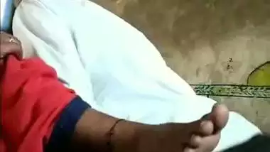 Viral xxx video of a pervert fucking his desi cousin