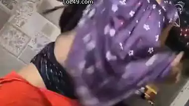 Desi mom dress change boobs show to horny son