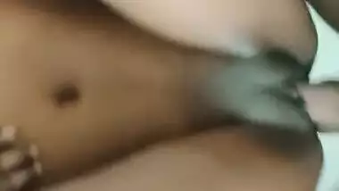 Indian Desi Bhabhi With Muslim Boyfriend In Husband Room Fucking Hard Video 1