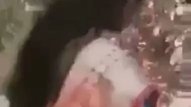 Lovely Desi XXX girl gives a hot blowjob outdoors till her boyfriend cum MMS