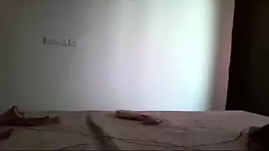 Pune girlfriend’s home made masturbation mms