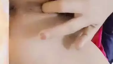 Beautiful nude show with fingering of sexy Indian girl