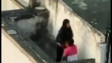 Wife gets pussy licked on balcony until her husband sees, Desi caught in mms