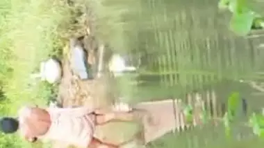 Desi village Bhabhi Aunty Washes Her Pussy Outdoor