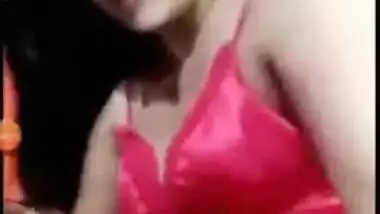 Desi mature slut strips slowly to show her XXX body to horny lover