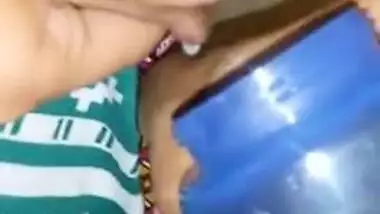 Indian wife exposes and milks her XXX boobies in a sex video blog