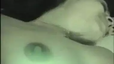 Indian MMS of a newly wed house wife enjoying home sex with husband