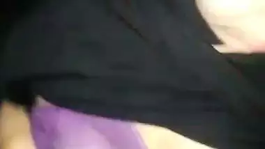 Hot Bangladesh sex video of a Muslim girl getting fingered