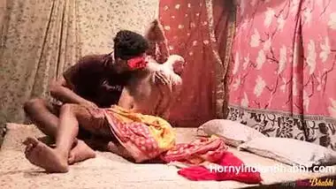 Indian Bhabhi Getting Horny Giving Fucking Lesson Teaching Art Of Great Sex