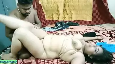 Desi bhabhi asks horny devar not to fill her pussy with XXX spunk